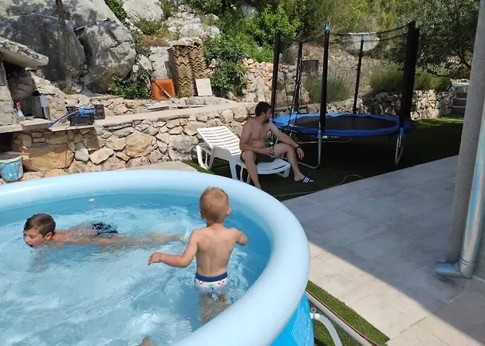 Tonka Mini Zaton (Sibenik-Knin)